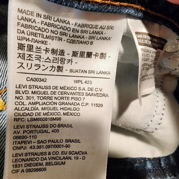 Levi's Wedgie Straight Leg Denim Jeans Distressed Busted Knee Mid Wash Raw Hem‎ - Picture 6 of 12